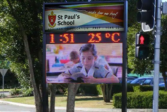 full_colour_and_video_slider1