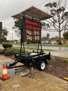 iCatcher double-sided rotated mobile sign board